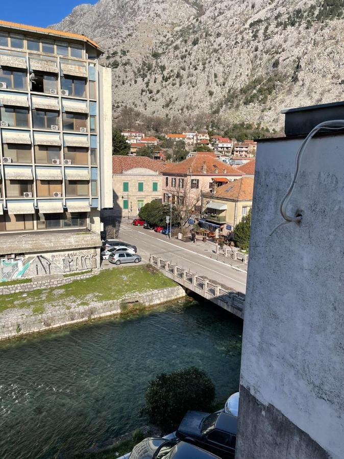 Downtown Apartment Kotor Buitenkant foto