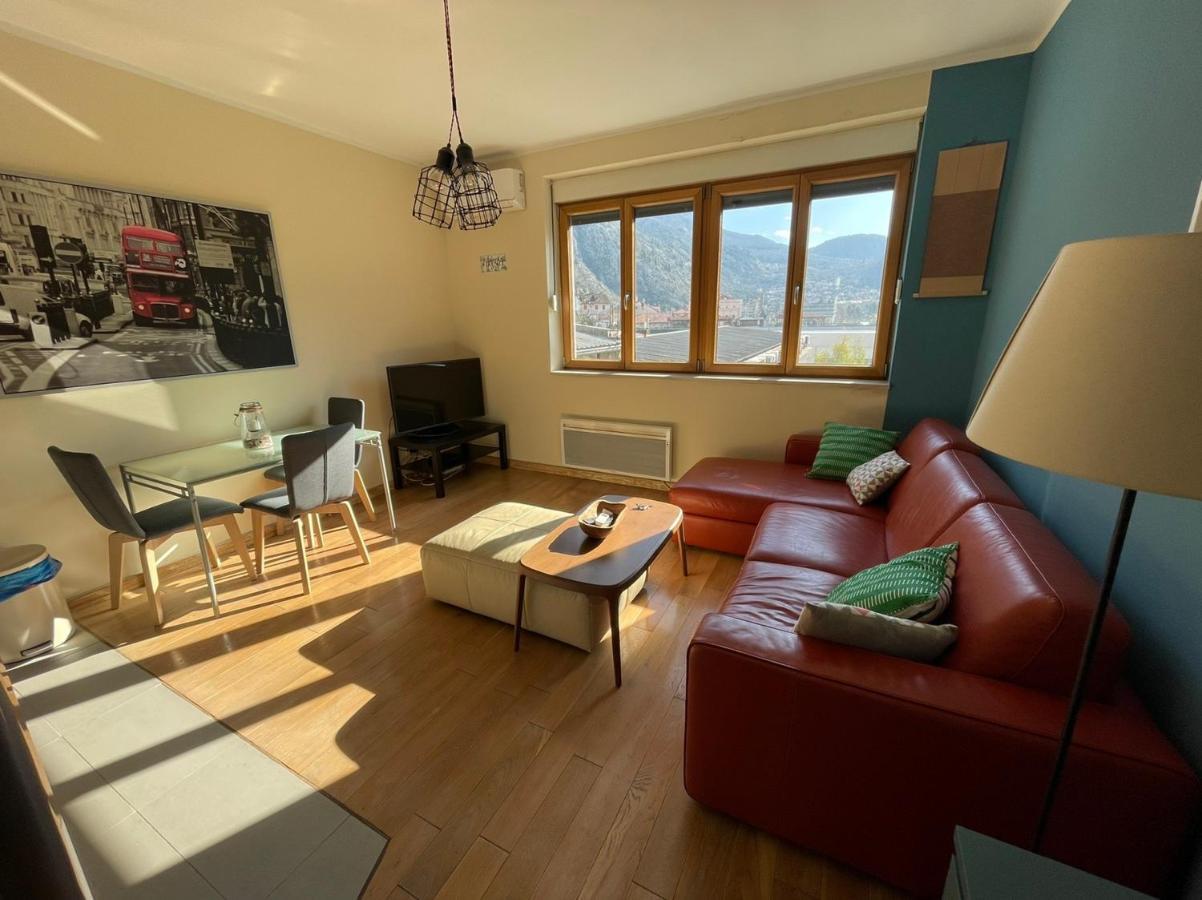 Downtown Apartment Kotor Buitenkant foto